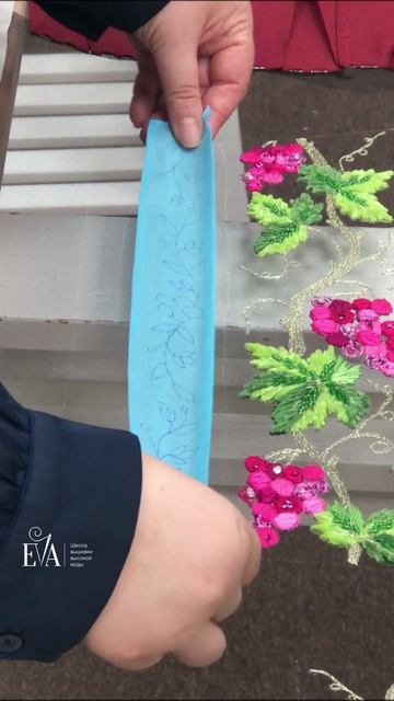 Особенности вышивки одежды по лекалам