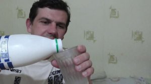 Мукбанг ем кефир Простоквашино