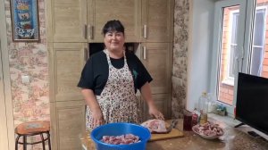 Шашлычок под ... вкусно очень. Мариную сорняки, зимой наедимся.  Ремонт и море.
