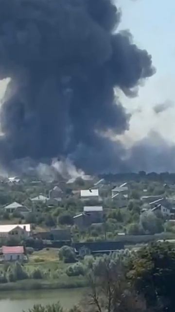 Вишневое - 2 Последствия взрыва склада ракетного вооружения в Хмельницком!