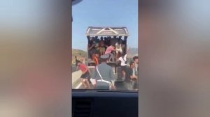 Мигранты из Марокко начали приплывать в Испанию на велосипедах