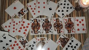 Что у него ♣️с♦️ другой?