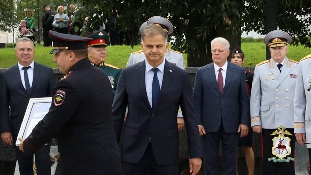 РУКОВОДИТЕЛИ РЕГИОНАЛЬНОГО ГЛАВКА ПОЛИЦИИ ПОЗДРАВИЛИ ВЫПУСКНИКОВ НИЖЕГОРОДСКОЙ АКАДЕМИИ МВД РОССИИ