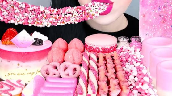 Еда + страшные истории от Даши Рокс 🍙🍡