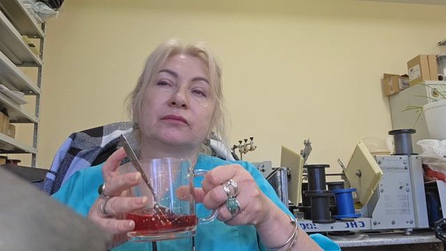 КАФЕ ПЯТЕРОЧКИ ОТСТОЙ! НЕ ПОКУПАЙТЕ ТАМ САЛАТЫ!