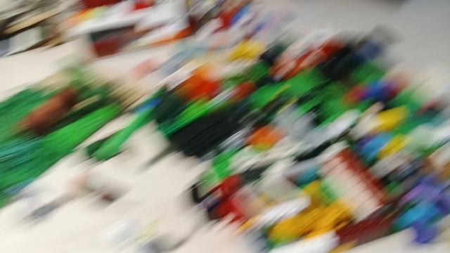 обзор съёмок за кадром показываю все. все дома. которые стояли на этой локации. лайк
