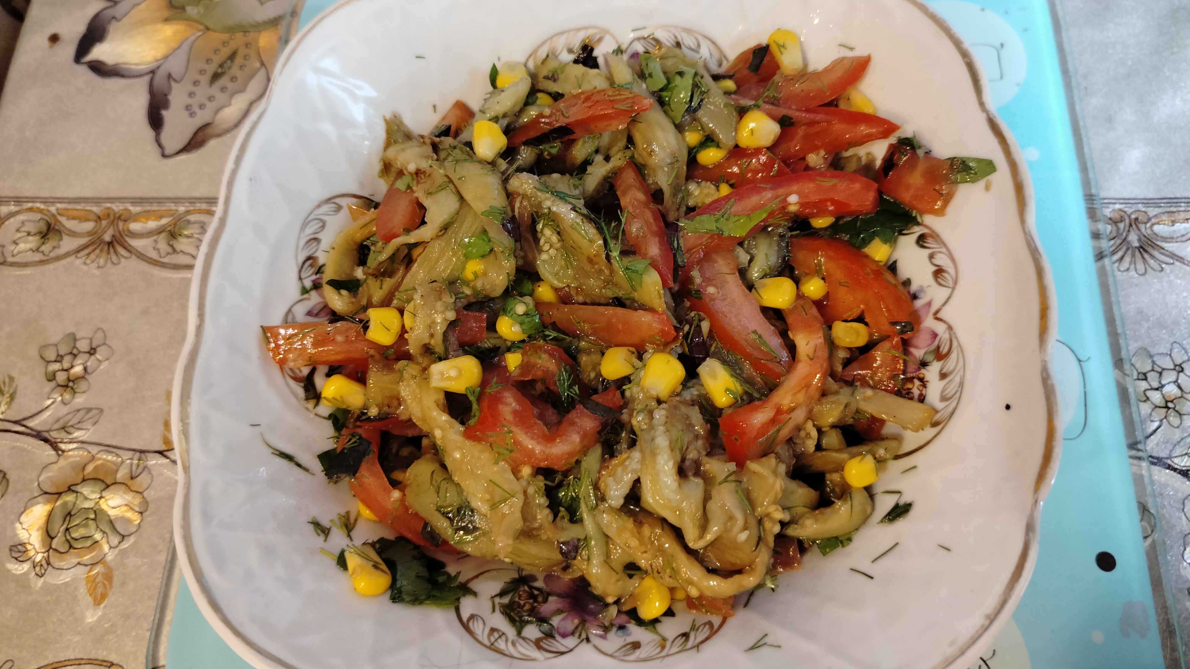 Салат из баклажанов, всё очень просто и вкусно.