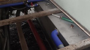 Бак серой воды в необычное место автодома на базе автобуса МАЗ 256