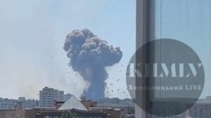 На западной Украине растут грибы похоже на ядерные,рванул какой то огромнейший склад