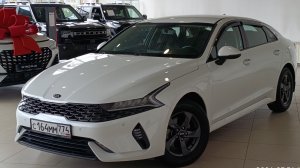 Обзор автомобиля KIA K5 год 2020