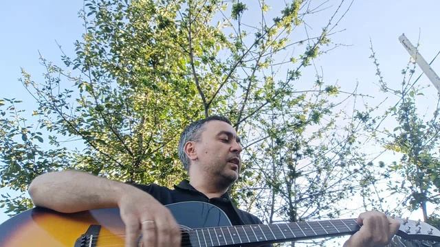 30 лет. Гитара. Учусь.