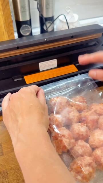 Вакууматор для продуктов с резаком и запайкой — арт. WB 766783829