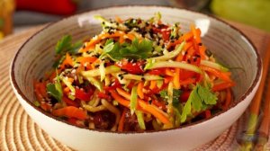 САЛАТ ИЗ КАБАЧКОВ, МОРКОВИ И БОЛГАРСКОГО ПЕРЦА