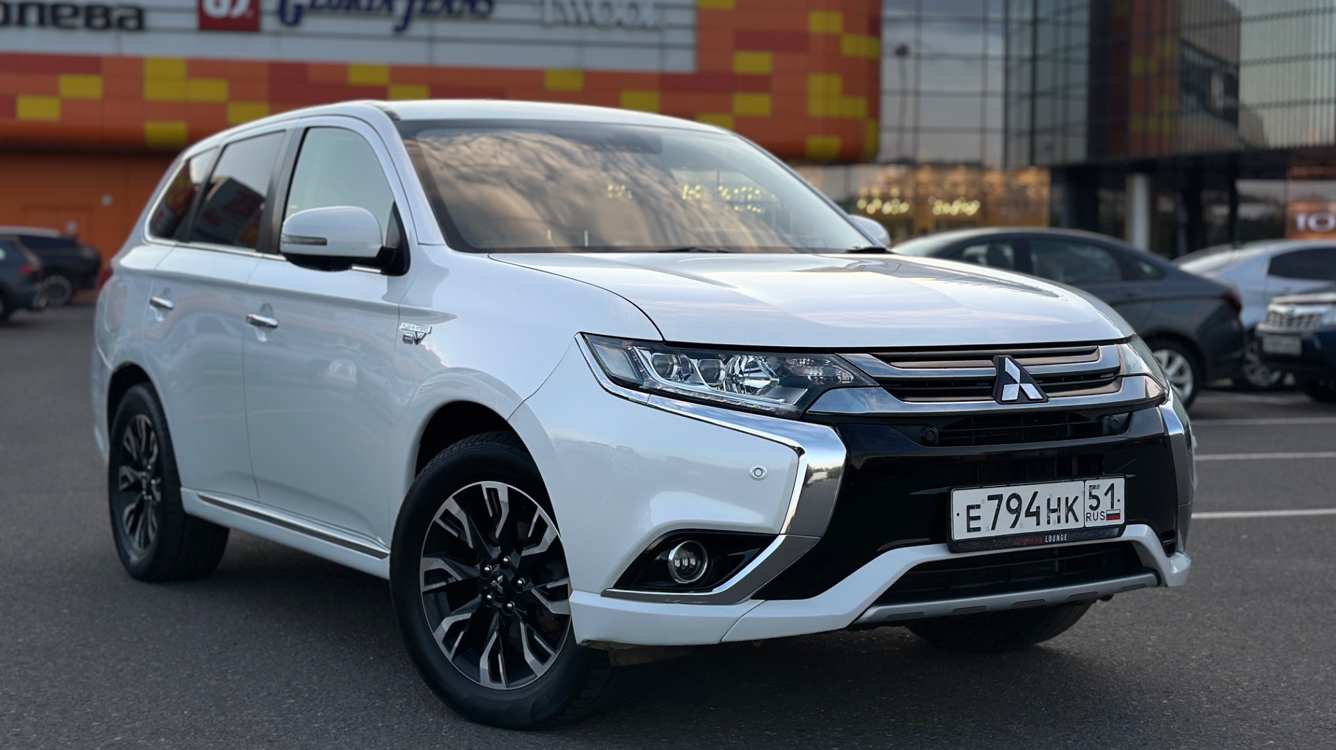 Обзор Mitsubishi Outlander PHEV