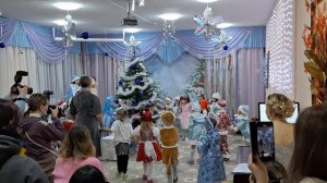 Новогодний праздник в детском саду