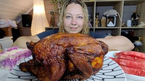 Мукбанг Курица гриль, селедка под шубой и самый вкусный арбуз!