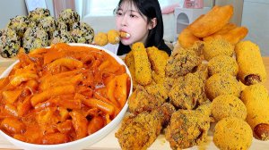 Мукбанг - курица и сырные закуски - много соуса