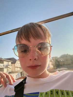 иду по пляжу