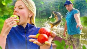 СПЛАВ В ЛЕСУ НА ДЕРЕВЯННОЙ ЛОДКЕ И ПЕРВЫЙ УРОЖАЙ! ЛУЧШИЕ ТОМАТЫ И ЧТО ЗА ПЕРЦЫ С НАШЕГО ОГОРОДА?