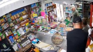 Душегубы в Кривом Роге насильно выдернули продавца из магазина.