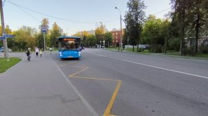 Автобус ЛиАЗ 5292 борт 192570 маршрут 129 и автобус ЛиАЗ 6213 борт 192490 маршрут 127