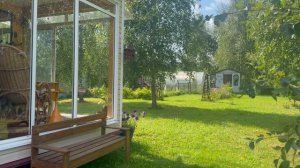 Докрасила комнату. Приехал внучок. И полный дом собак