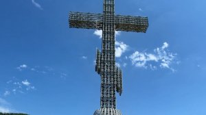Поклонный крест на вершине Маркотхского хребта/ Геленджик