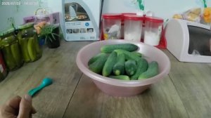 Чтобы огурцы не мутнели. Совет знакомой.