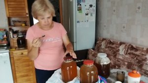 Тесно стало, пришлось убрать.. Мёд🐝 купили