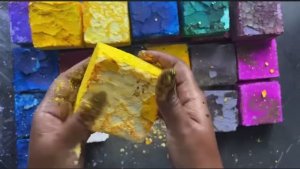 ASMR crush chalk 🌈🟨🟧🟩⬛️