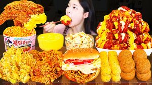 Мукбанг - жареная курица и острая лапша - горячая порция