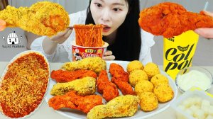 Мукбанг - острая лапша и сырные закуски - острая подача