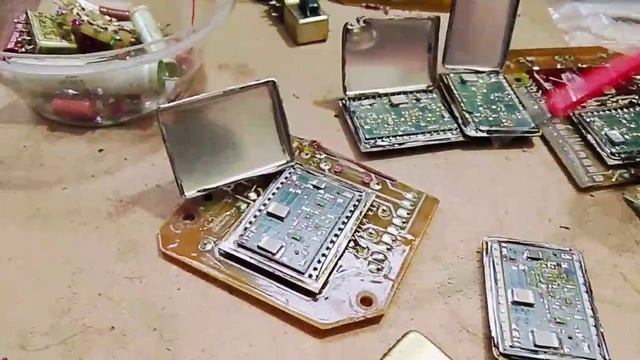 микросхемы/микросборки СССР  04УН028, 04ГГ608-01, 04ХК004,.