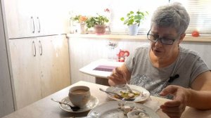Завтрак делаю блюдо у вас на глазах и ем.