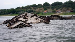 Бомба замедленного действия: засуха обнажила флот Третьего рейха на Дунае и угрожает АЭС