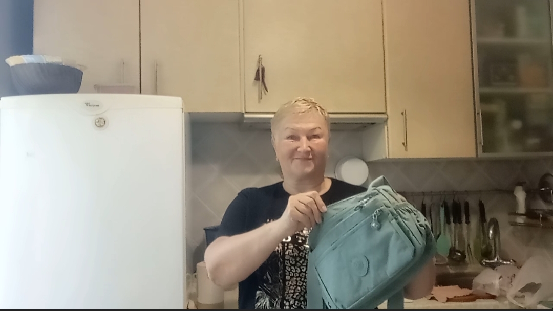 Я в Москве! Озон, библиотека, Светофор -всё смешалось. Главное-избавилась от огурцов!