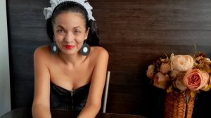 У меня исчезло видео! Очень странно! Разбираю мои бутылочки! Кое-что выкинула!