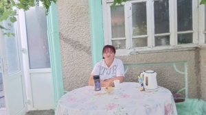 Всего по не многу.
