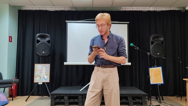 Арт-проект «Бегемот Внутри» представляет: вечер авторов хороших и разных, серия двадцатая