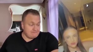 ОСТАЛАСЬ ОДНА С КОШКАМИ