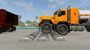 Грузовик против разбитой дороги с лежачими полицейскими - Spintires Mudrunner. Игры. Мультики