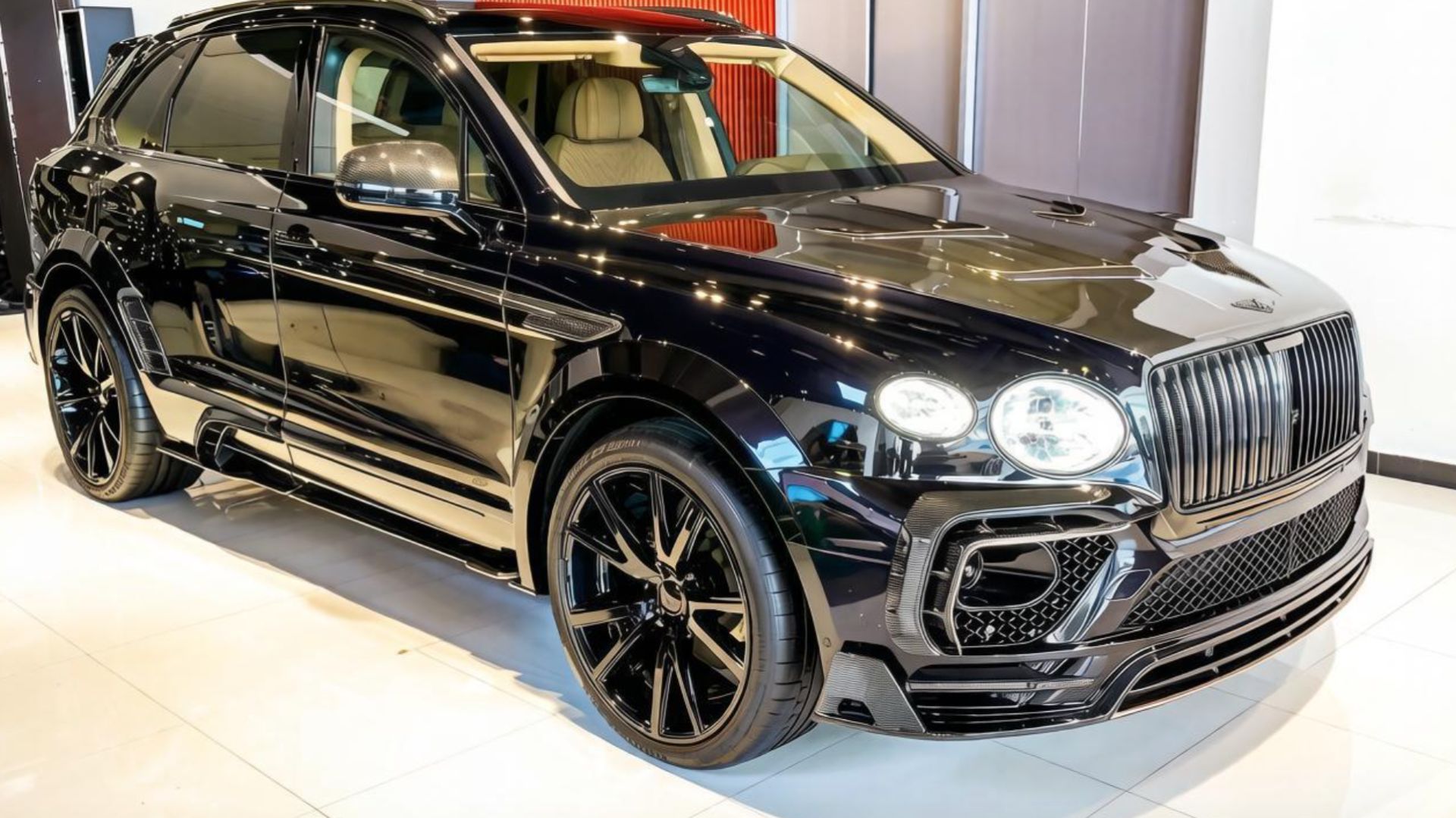Bentley Bentayga 2026 года великолепный ультрароскошный внедорожник от Mansory