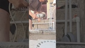 Установила плитку под кран