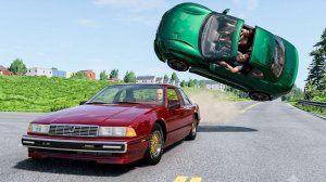 Аварии с высокоскоростным движением автомобилей - BeamNG/Drive