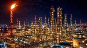В России вторую неделю к ряду восстанавливаются объемы переработки нефти...