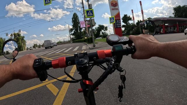 На  Электросамокате  HITWAY H24 с  ГЧ