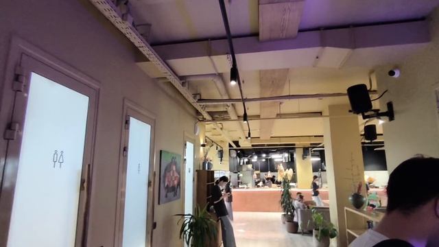Нижний Новгород. Где поесть около стадиона. Обзор. Магазин. Прогулка и танцы на набережной.