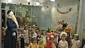 Утренник в детском саду, праздник Нового года в ясельной группе.