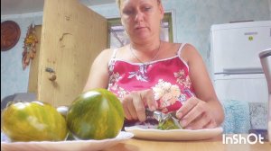 ВОЗЬМУ ТОМАТЫ НА СЕМЕНА.КИДАЮТСЯ НА САПОГИ,ОДНА НА ХОЗЯЙСТВЕ