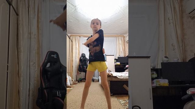 Гимнастика с ЛЕНТОЙ, и ТАНЦЫ